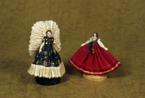 Tejuana_&_Ejutla_figures_in_totomoxtle